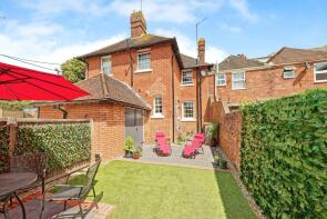 Plough Cottage, London Road, Canterbury CT2 9AW