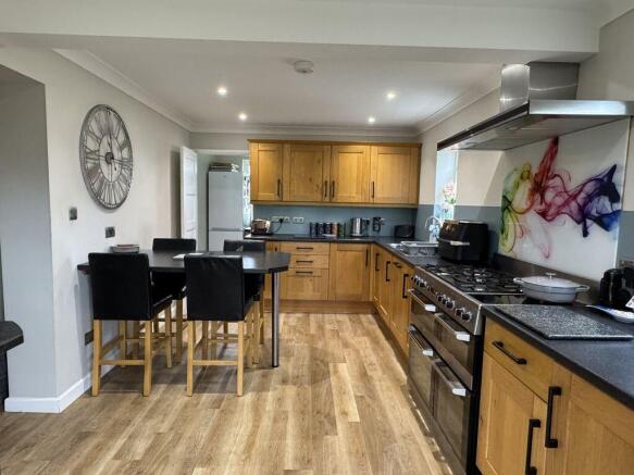 Kitchen/Breakfast Room