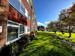 10, Heathview, Holden Road, Southborough, Tunbridge Wells TN4 0QE