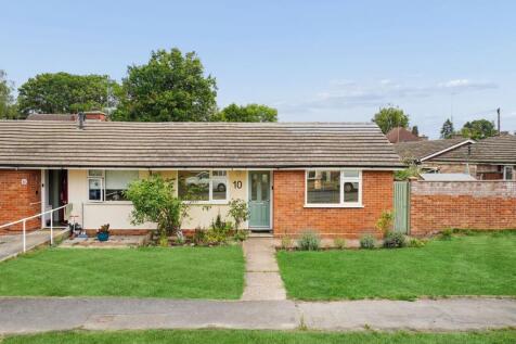 Heatherden Green, Iver, SL0