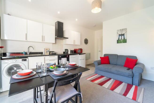 2022-09-17-Onyx-Apartments-2-046.jpg