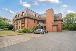 Flat 3, Brookfield Court, Woodside Grange Road, North Finchley, London N12 8TW