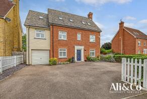 8, Guardian Avenue, North Stifford, Grays RM16 5US