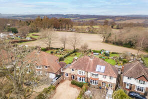 9, Gallipot Hill, Hartfield TN7 4AN