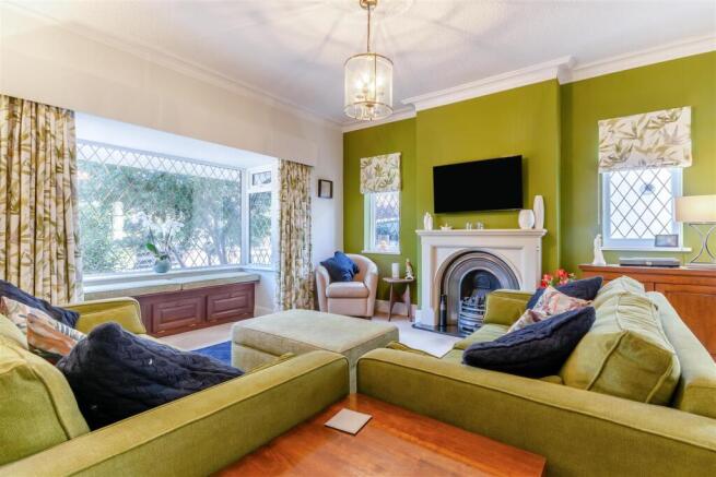 8660343-interior23.jpg