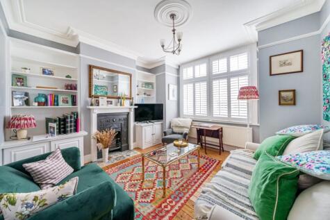 Emlyn Road, London, W12