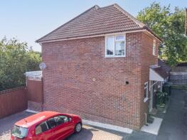22, Hillcrest Court, Basingstoke RG23 8DA