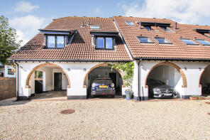 10, Endeavour Way, Hythe Marina Village, Southampton SO45 6DX
