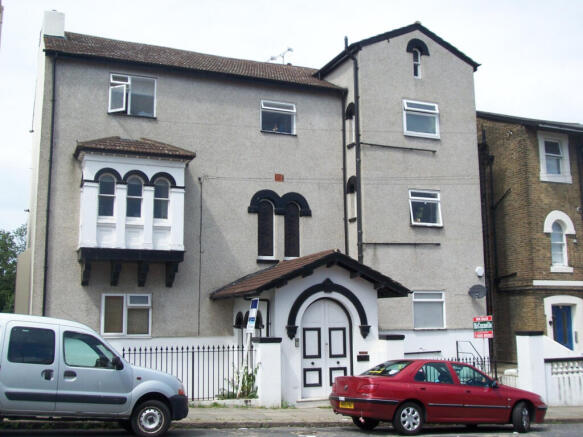 Studio flat for sale Burch Road, Gravesend DA11