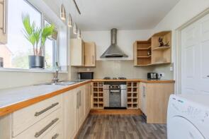 11, Sunnyway, Newcastle Upon Tyne NE5 3NT