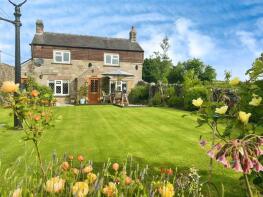 Hillcrest, Town End Lane, Ashbourne DE6 2HS