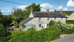 24, Bittles Green, Motcombe SP7 9NX