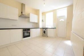 2, Victoria Grove, Osmondthorpe, Leeds LS9 9DW