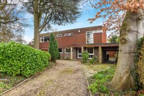 Broad Cedar, Tibbets Close, Meeting Lane, Alcester B49 5QU