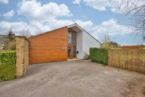 5, Petvins Court, Claycastle, Haselbury Plucknett, Crewkerne TA18 7PE