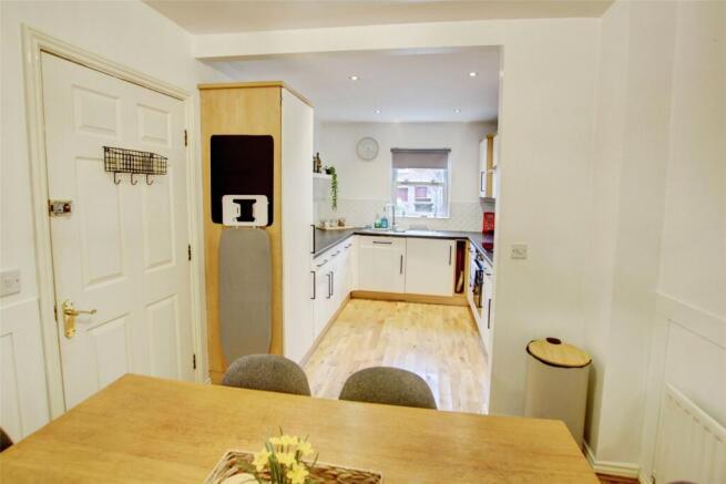 Dining/Kitchen