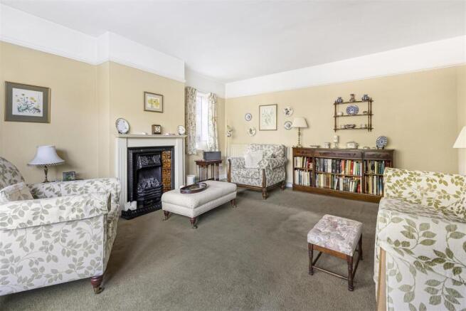 SITTING ROOM