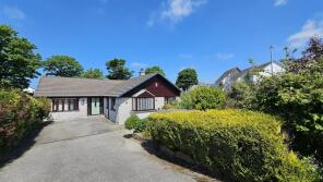 10, Greenbank, Hayle TR27 5DA