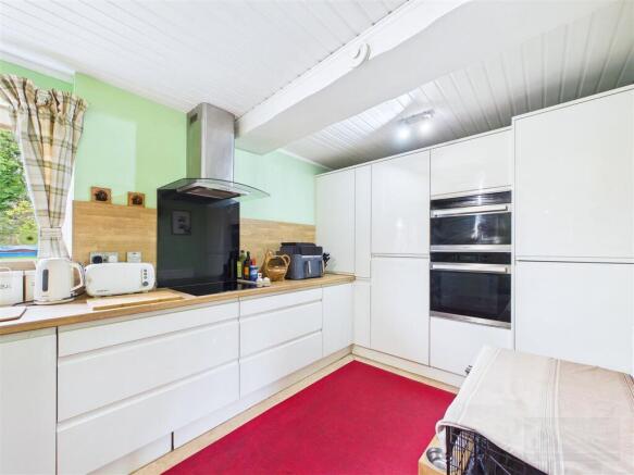 Kitchen / Dining