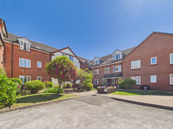 2 Bedroom Retirement Flat for Sale
