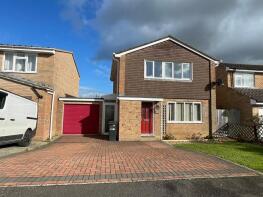 146, Park View, Crewkerne TA18 8JJ