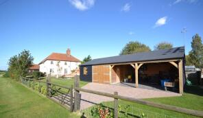 2, East Ware Cottages, Bridge Wick Lane, Southminster CM0 7UN