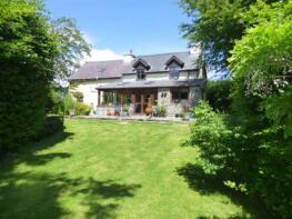 Ochr Esgair, Penuwch SY25 6RA