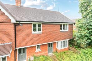 2, Songhurst Meadow, Billingshurst RH14 0FY