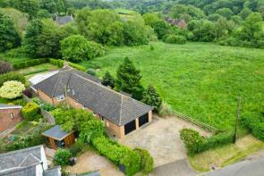 Montrave, West Haddon Road, Northampton NN6 6EE