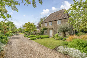 White Mays, Parkers Lane, Chippenham SN15 5PH