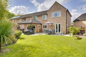 9, Elizabeth Way, Newmarket CB8 9NF