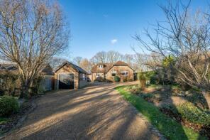 Duncans, Emms Lane, Horsham RH13 0TR