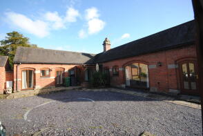 The Wishing Well, Betton Lodge Farm, Maer Lane End Of Victoria Bridge To Main Road End Of, Betton, Market Drayton TF9 4AD
