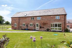 1 The Drift House, Upperwood Barns, Sarn Road, Threapwood, Malpas SY14 7AW