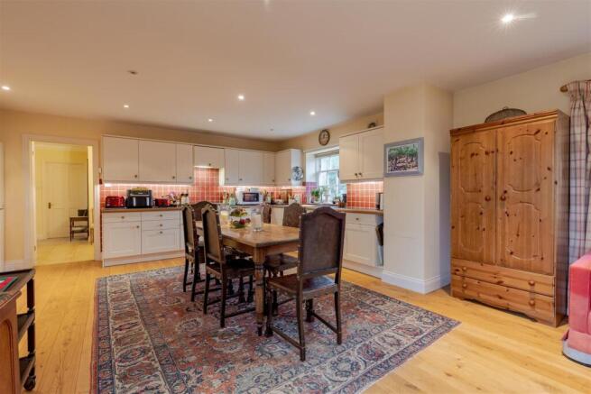 Kitchen/Breakfast