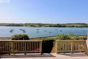 3 Tawe Villa, Menai Court, Y Felinheli LL56 4RZ