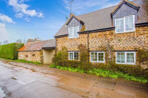 Stonecot, Church Street, Daventry NN11 3YT