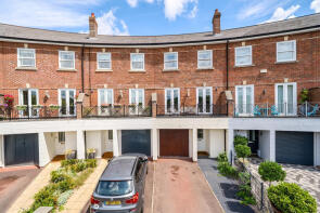 8, Newlands Crescent, Guildford GU1 3JS