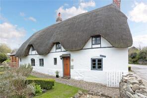 Jays Cottage, Primary School North C38 To Lockeridge House, Marlborough SN8 4EJ