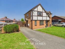 42, Maes Y Dyffryn, Holywell CH8 7QR