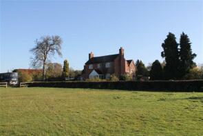 Laynes Farm, B4215 From Barbers Bridge To Mayview, Newent GL18 1HG