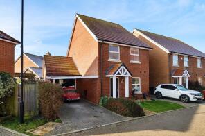 8, Rowan Way, Bracklesham Bay, Chichester PO20 8FA