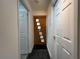 35, Hollins Avenue, Gamesley, Glossop SK13 0EE