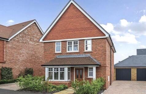 Featherfall Road, Crookham Village, Fleet, Hampshire, GU51