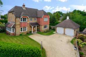 Larkswood, Plantation Road, Hill Brow, Liss GU33 7QB