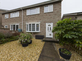 5, Carnoustie Drive, Saltash PL12 4DE