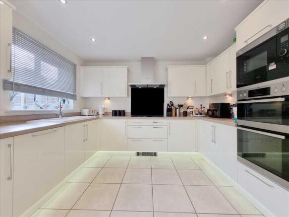 Kitchen Diner: