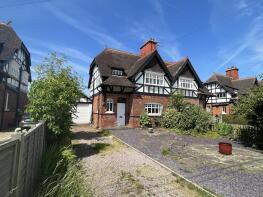 4, School Cottages, Nantwich Road, Wimboldsley, Middlewich CW10 0LN