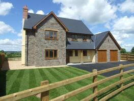 8, Black Mountain View, Felindre, Brecon LD3 0SZ