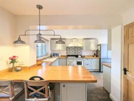 12, Lings Close, Grantham NG32 1SJ